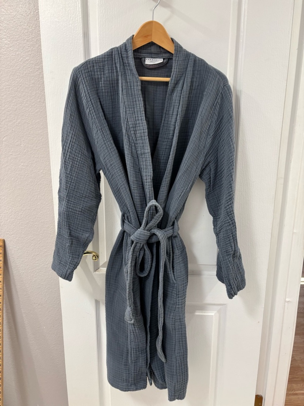 Parachute Slate Gray Textured Cotton Thick Gauze Robe Spa Quiet Luxury size M